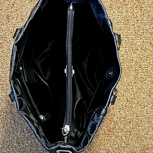 COACH Handbag - Picture 12 of 16